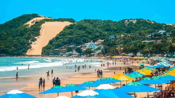 Explore Natal do seu jeito com um carro alugado pela WRT Viagens!